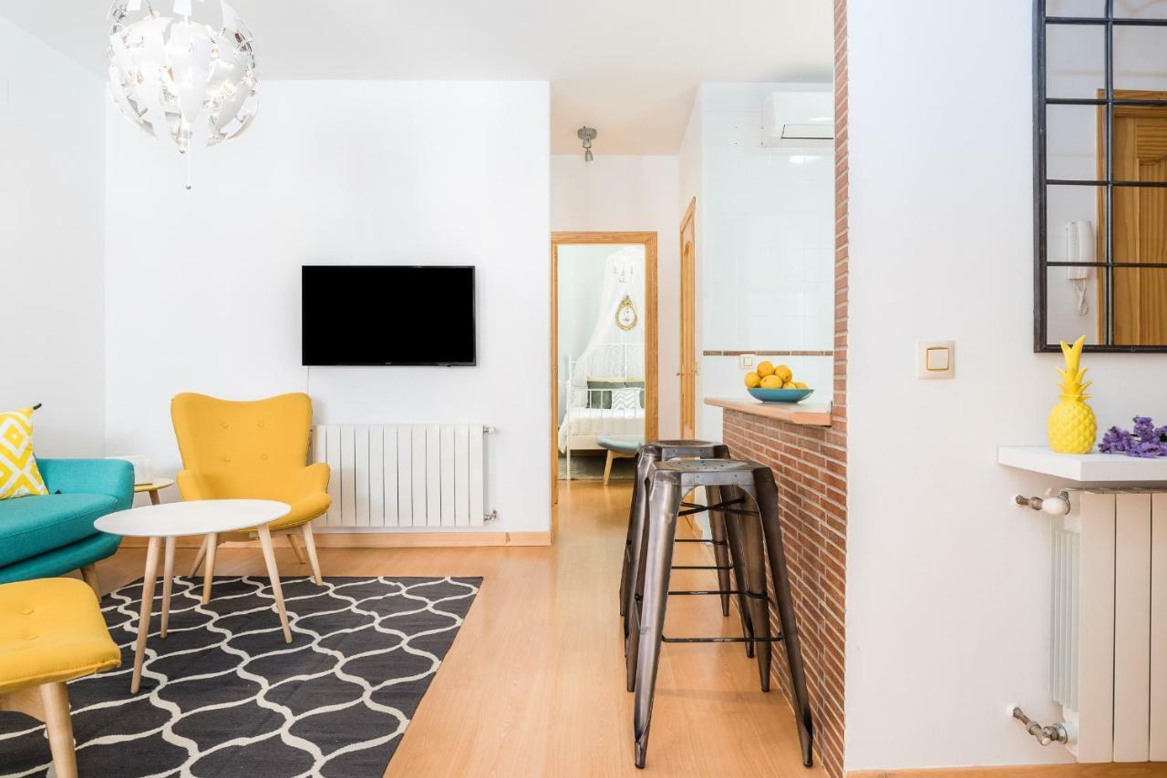 Bnbholder Amazing Vibes Sol Apartment Madrid Bagian luar foto